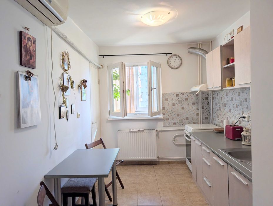 Proprietar vând apartament 2 camere central Moșilor Eminescu