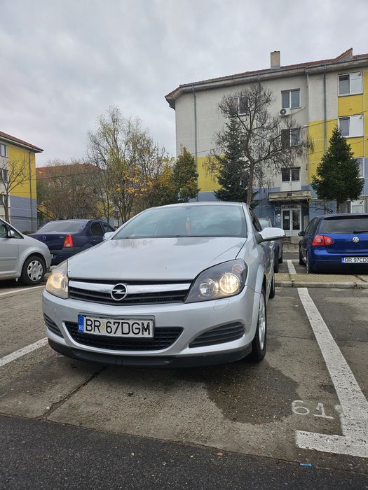 Opel astra GTC 1,7CDTI