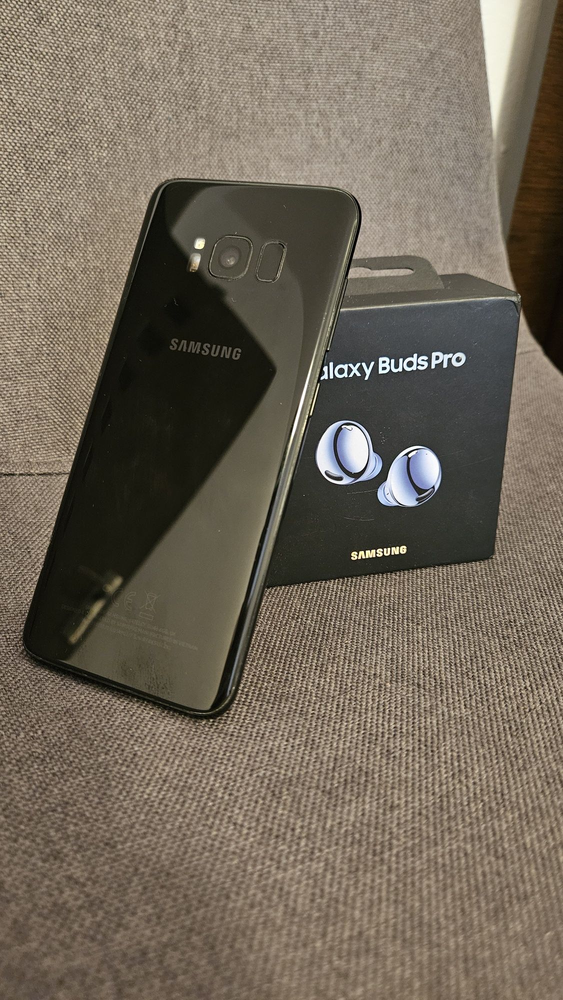 Samsung Galaxy S8 si galaxy buds pro gratis