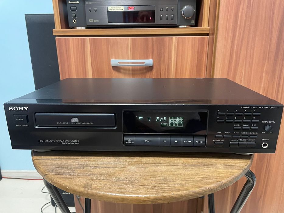 Sony CDP-211 Compact Disc Player