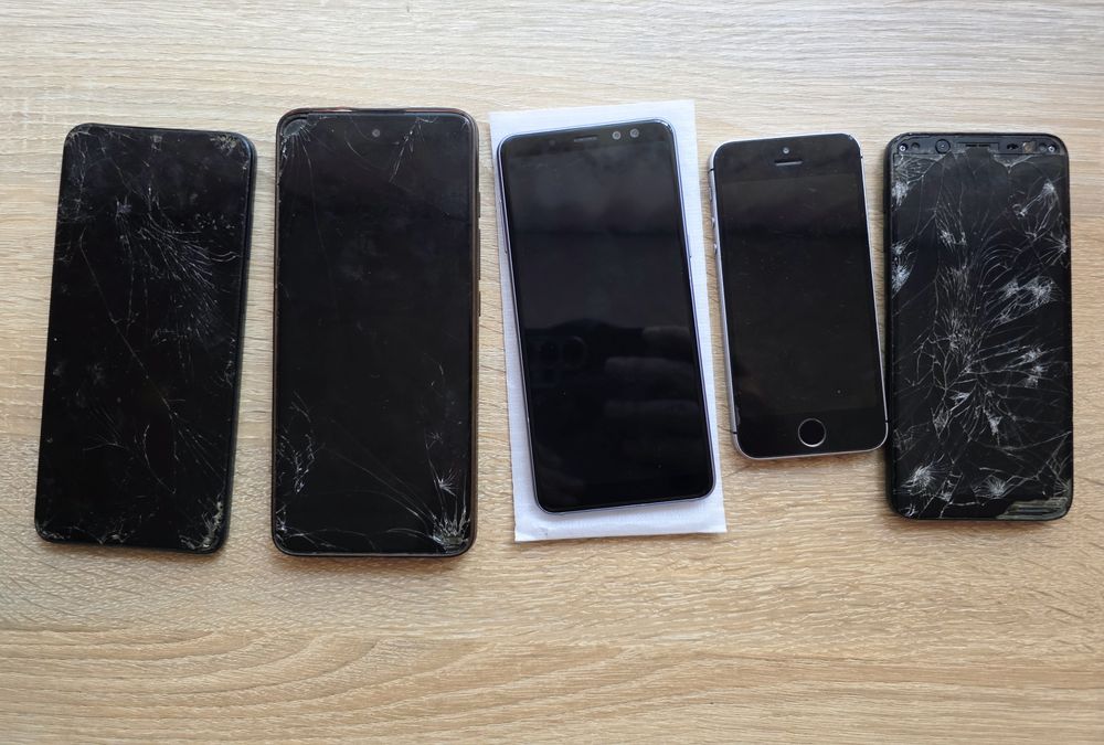 Lot telefoane defecte