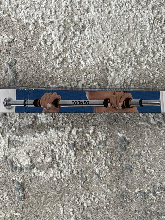 Продам Турник дверной фирма ToRNEO