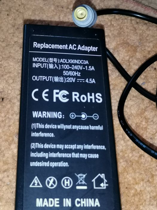 Diferite încărcătoare 12 v /3A, 5v/2A/20v3,5A