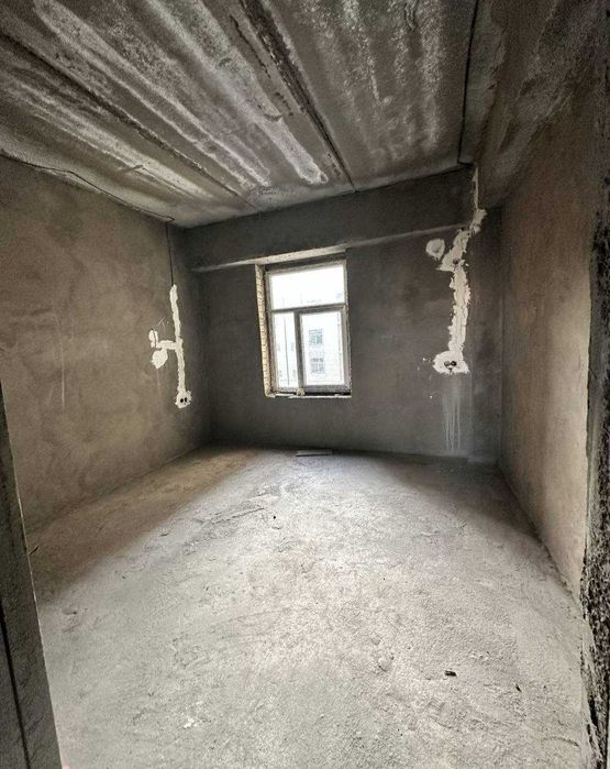 4-х комнатная в ЖК «Poytaxt» коробка -проведена электрика   ID: 4277