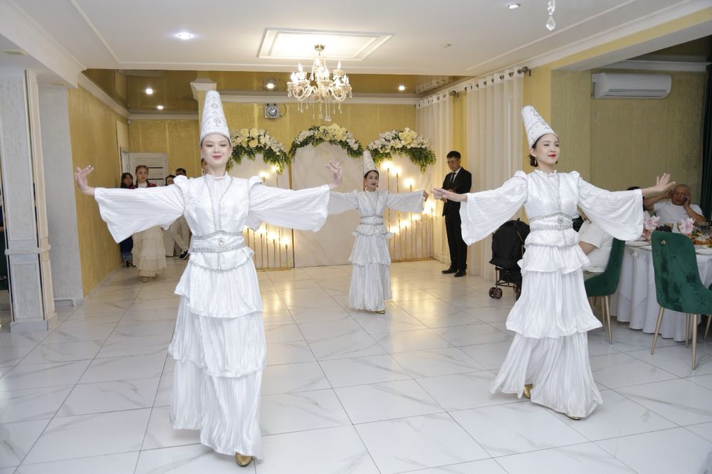 Танцевальные костюмы