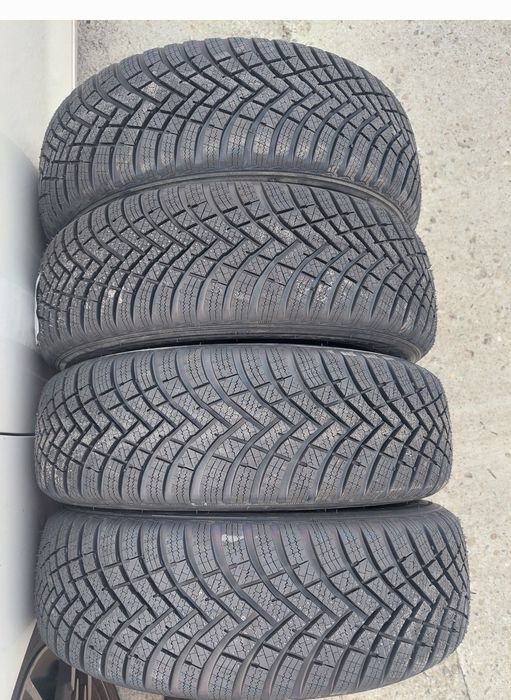 Anvelope noi 195 65 R15 iarna Hankook