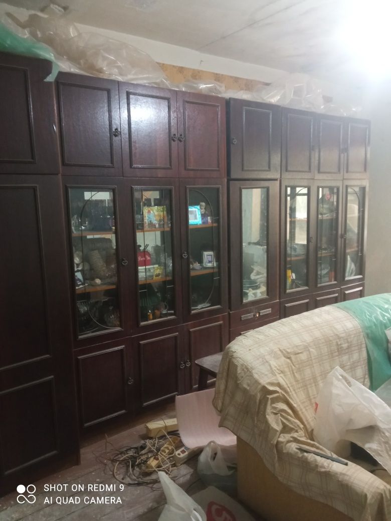 Продаю стенку в хорошем состоянии.