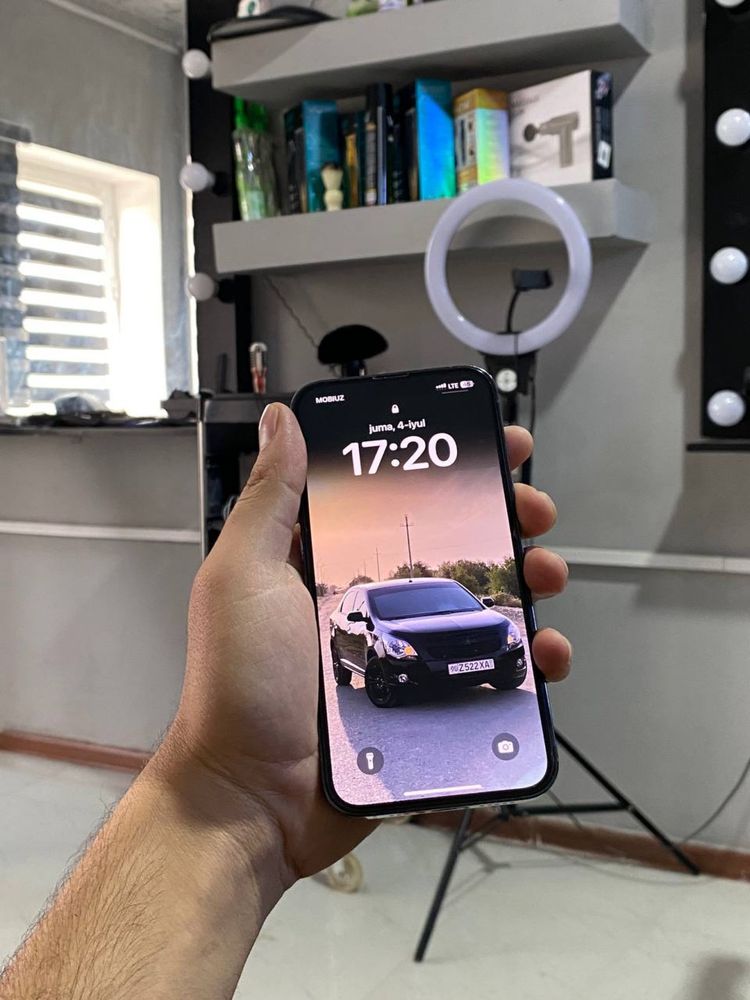 Iphone 13 pro 128. 80 yomks