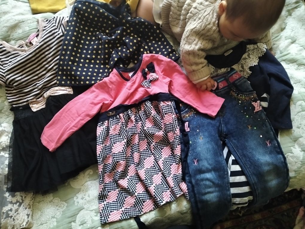 Одежда на девочку от 0-8 лет. Как новые.