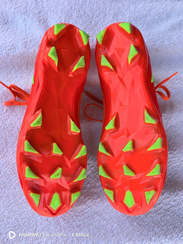 Бутонки adidas номер 40 2/3 стелка 25,5см в перфектно състояние