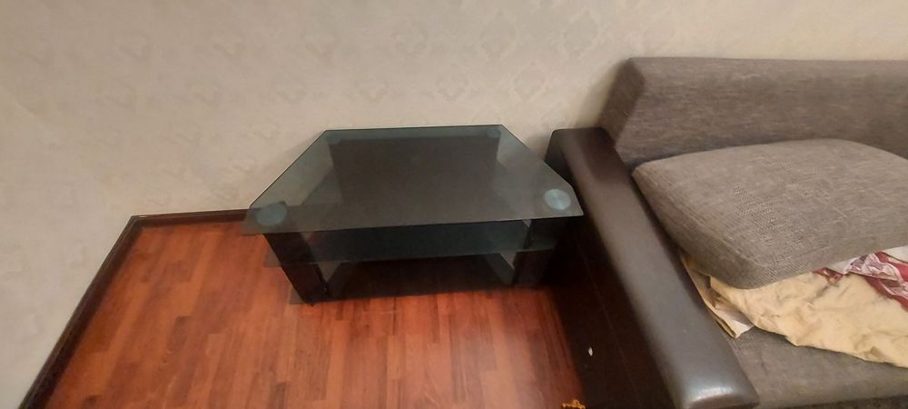 Тумба под тв стеклянная
