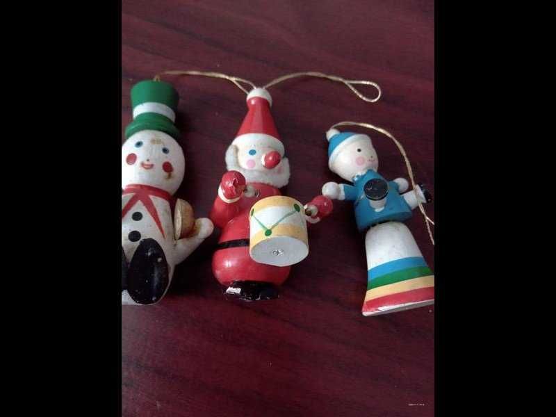 Decoratiuni lemn pom iarna