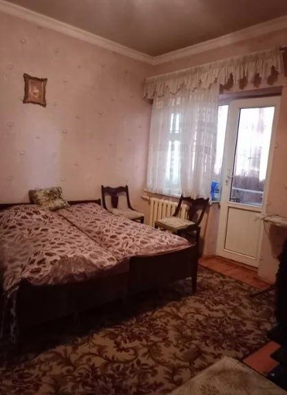 Продаётся ШРуставели Высокопотолочка 2/5/5 ремонт средний