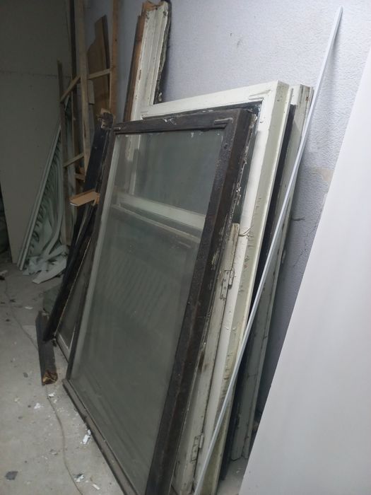 Отдам рамы со стеклом