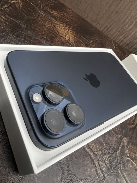 Продам IPhone  15 pro max 256 gb bat 87% 748