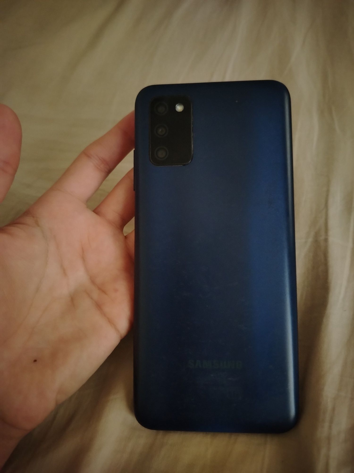 Galaxy A03s sotiladi