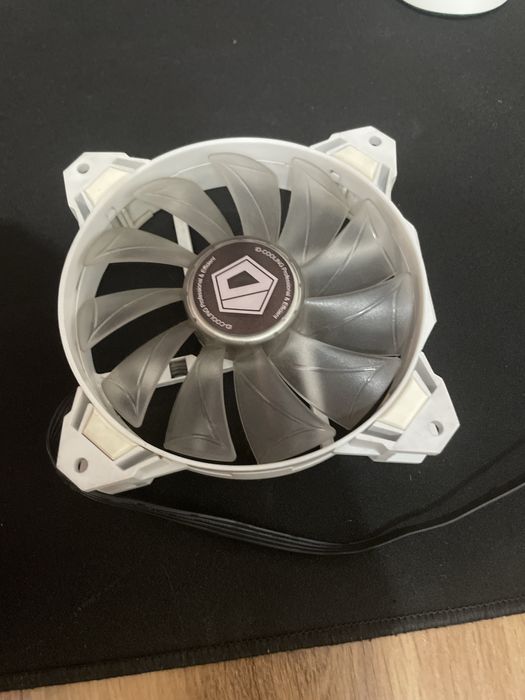 продам кулер id cooling