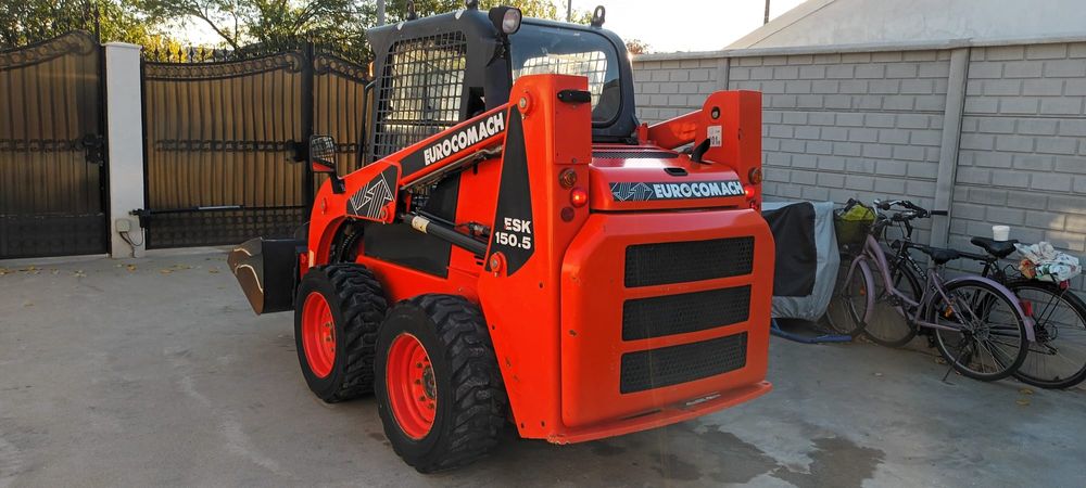 Miniincarcator incarcator frontal bobcat eurocomach cabina închis 600h
