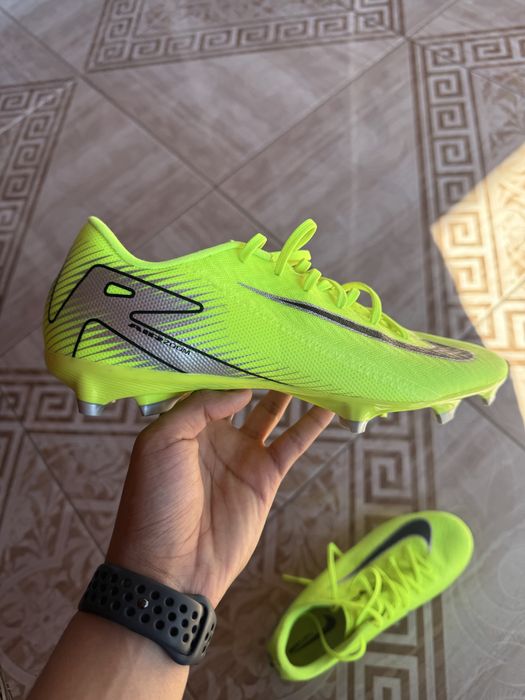 Калеври Nike air zoom 40 номер