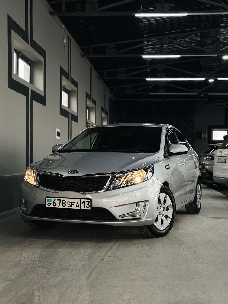 Продам KIA RIO, 2014 г.