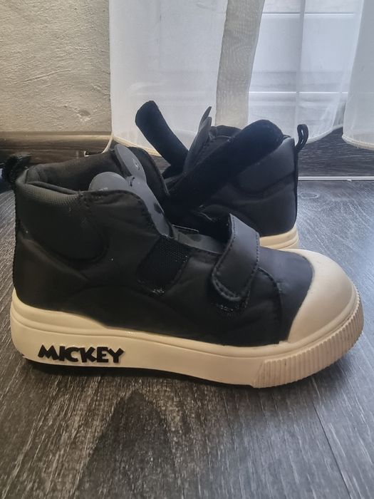 Маратонки Adidas , Zara, размер 25