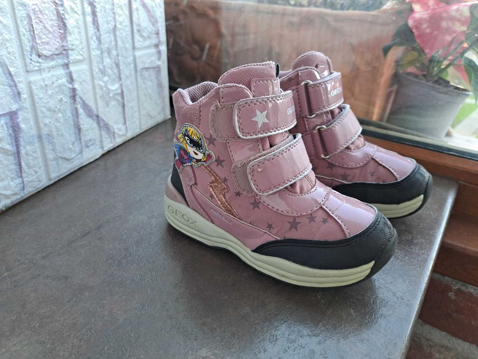 детски ботуши,зимни обувки,боти,апрески, Geox  номер 26 за момиче