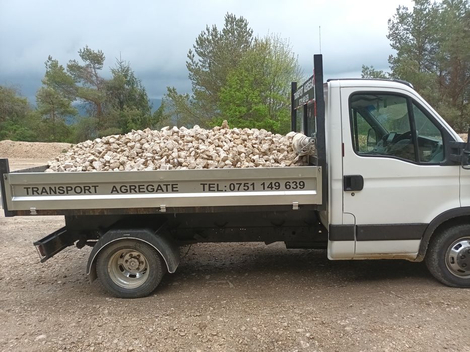 Nisip,pietriș,sap șanțuri pt fundație garduri sau construcții