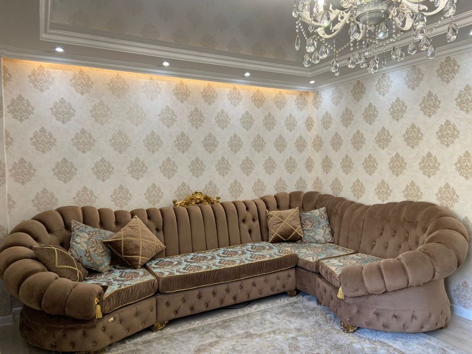 Продаю диван в отличном состоянии