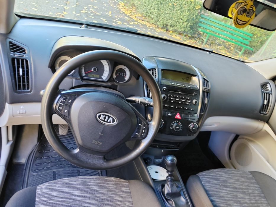 Vând Kia Cee'd 2008