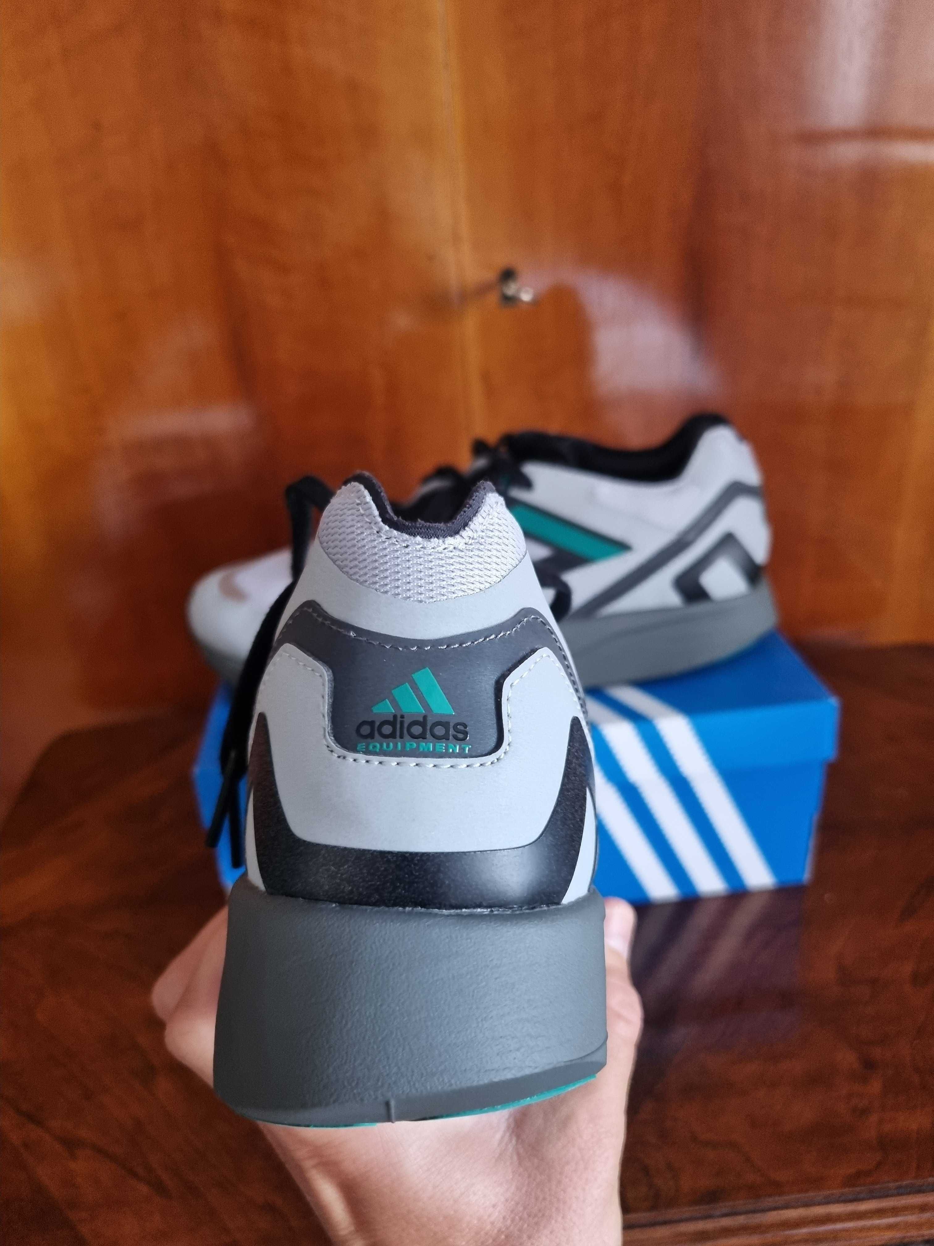 adidas adizero Equipment Performance (de sala,de alergat)