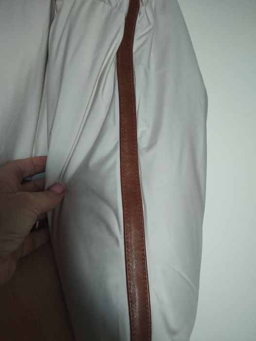 Пухено яке с естествен косъм от лисица