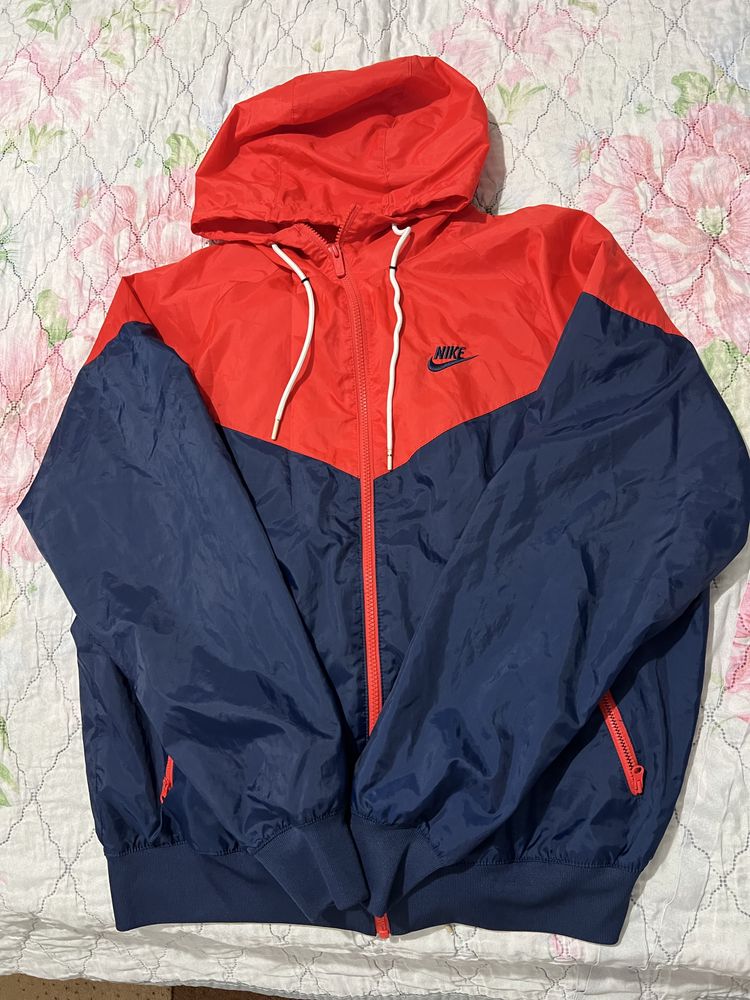 Екип Nike