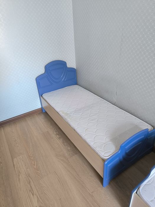 Кровать подростковая