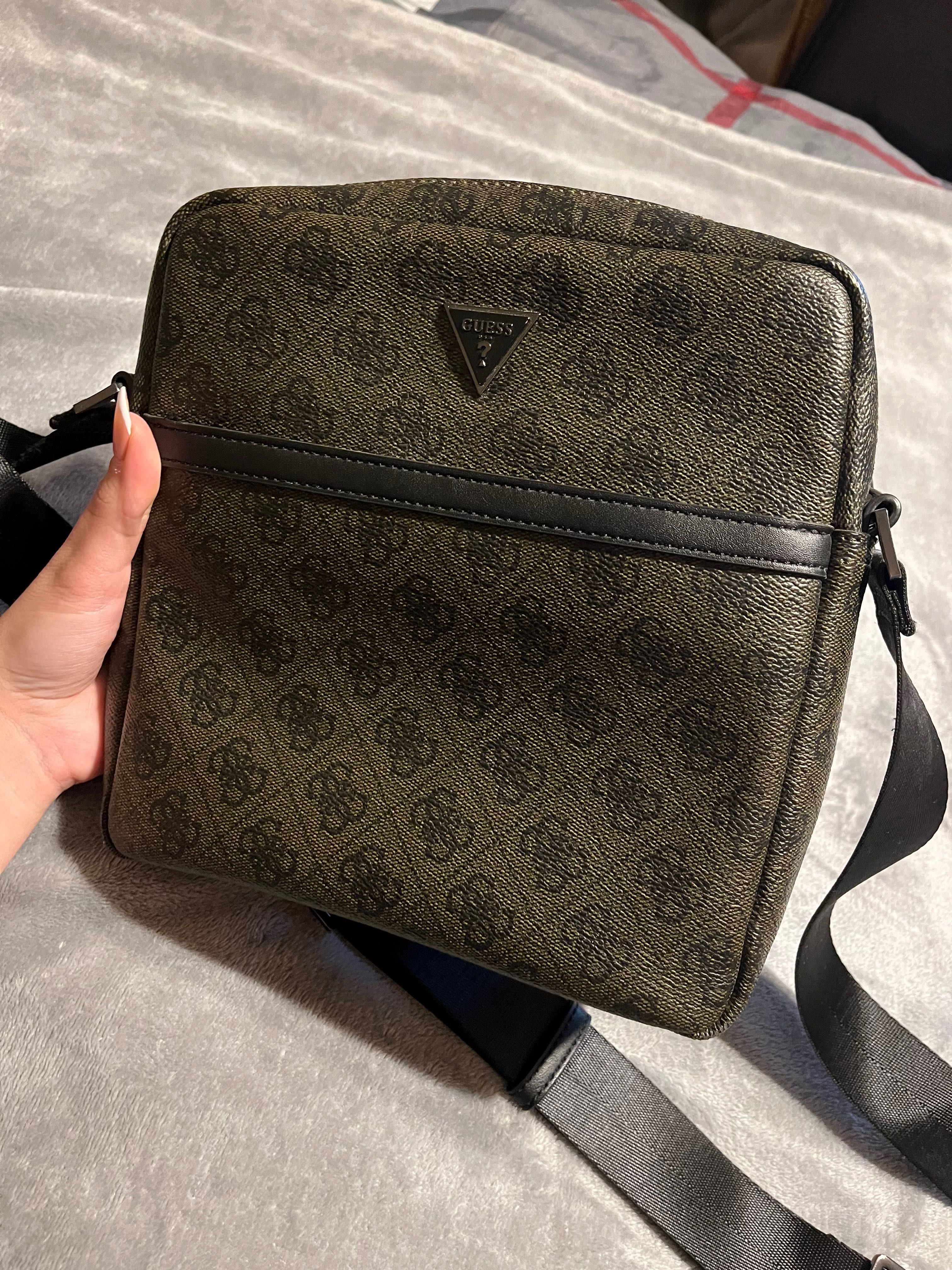 Мъжка чанта GUESS