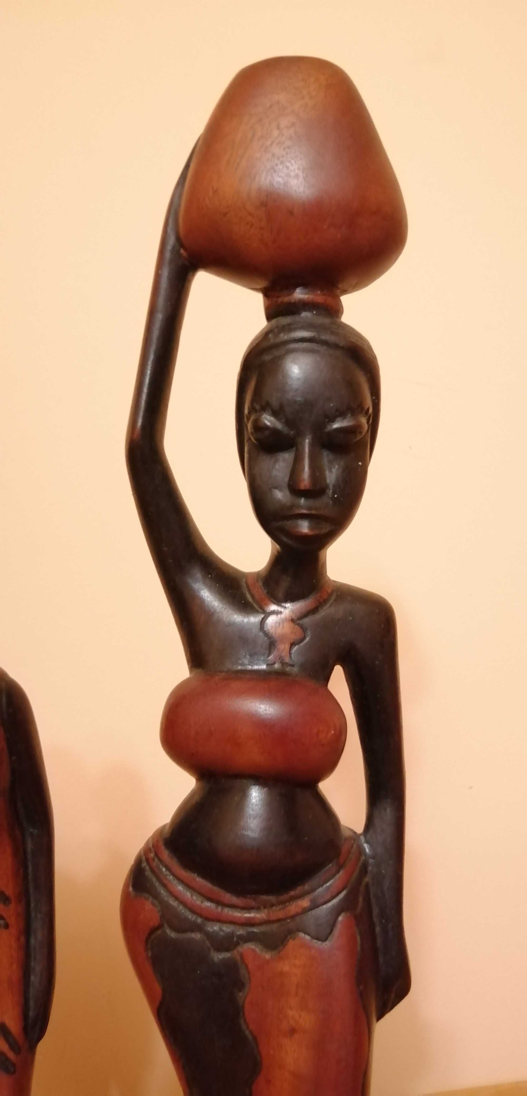 Statuete africane din lemn