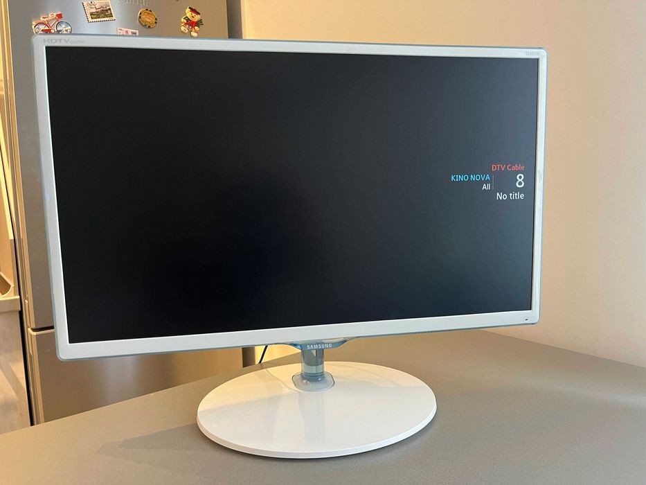 Телевизор Монитор Samsung 24" Full HD