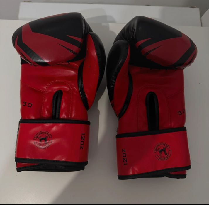 Mănuşi box Venum Challenger 3.0 - 12oz, semi-piele premium, stare bună