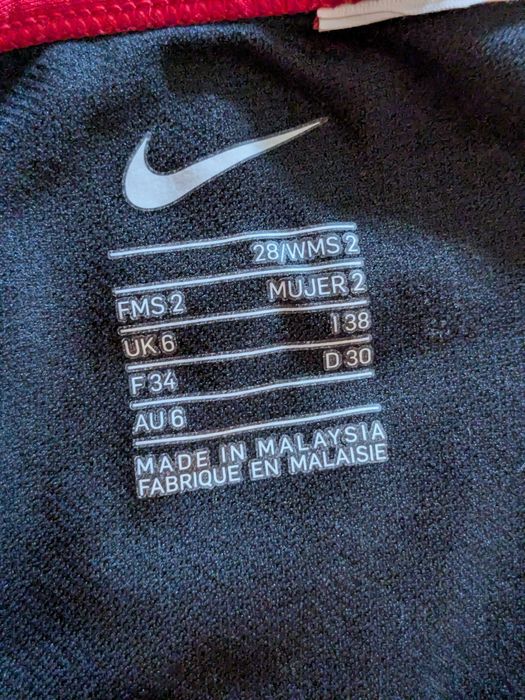 Цял спортен бански за плуване Nike Hydrastrong (червен, размер 34)
