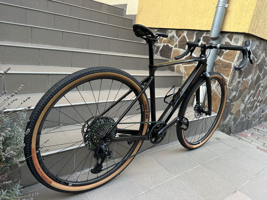 Bicicleta/Gravel Cube Nuroad Carbon