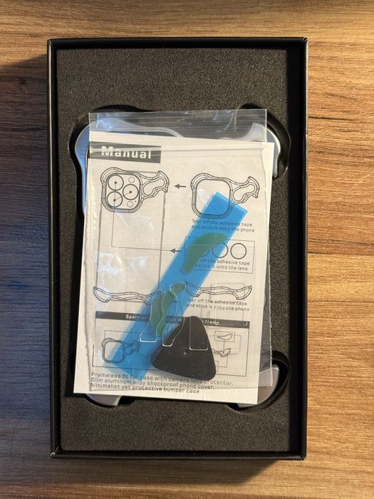 Минималистичен кейс за iphone 16 pro max