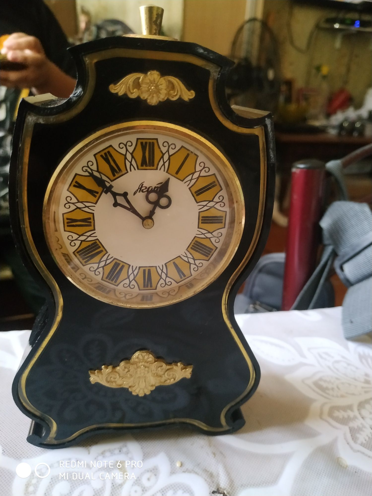 Продаются механические часы ,"молния"USSR "полет"