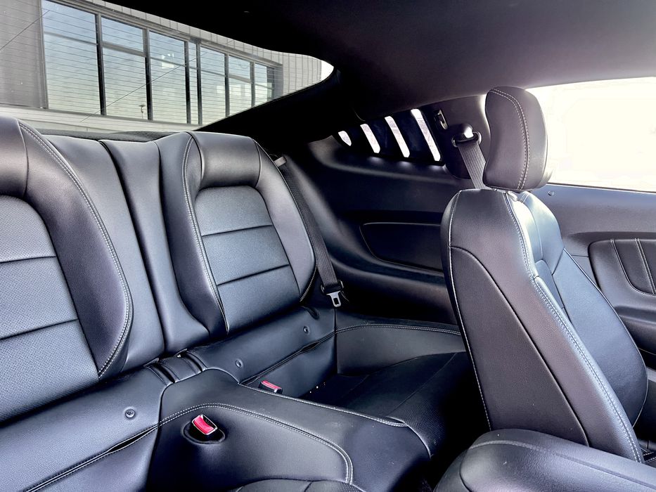 Ford Mustang 2.3 EcoBoost • 2016 • 80.000 km • Full • Automat