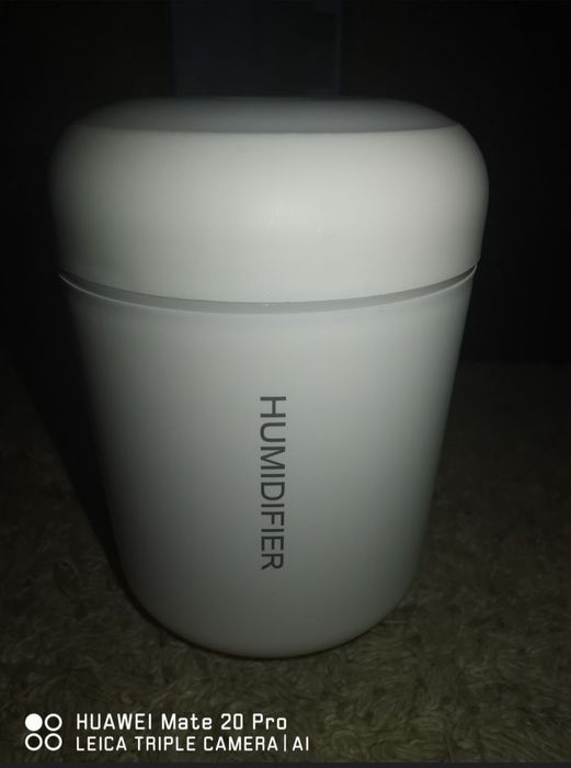 Umidificator de aer cu aromaterapie