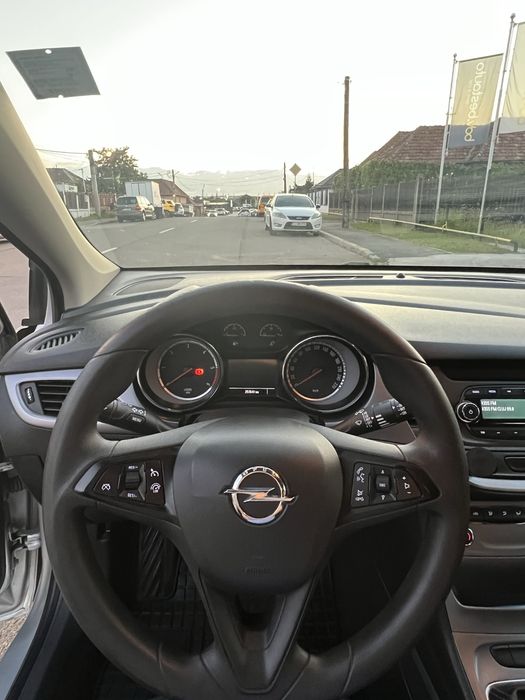 Opel Astra K.