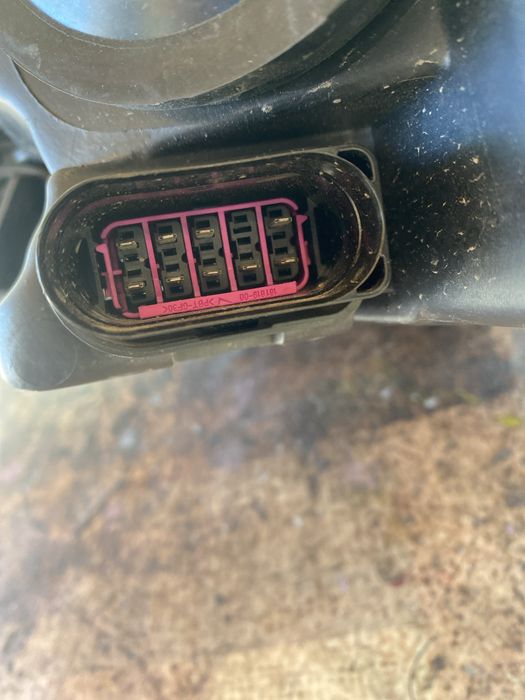 Десен фар за фолксваген голф 5 плюс