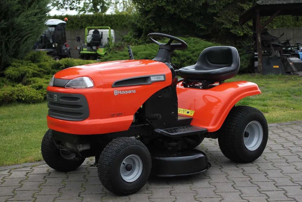 Тракторна косачка Husqvarna LT 131