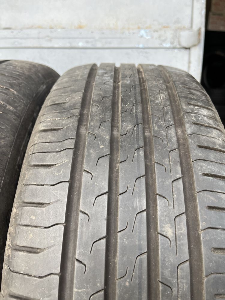 2 бр. летни гуми 205/55/17 Continental DOT 4520 5,5 mm