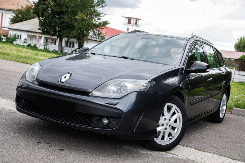 Renaul Laguna GT 2010 2.0 Diesel 4Control Panoramic Nav