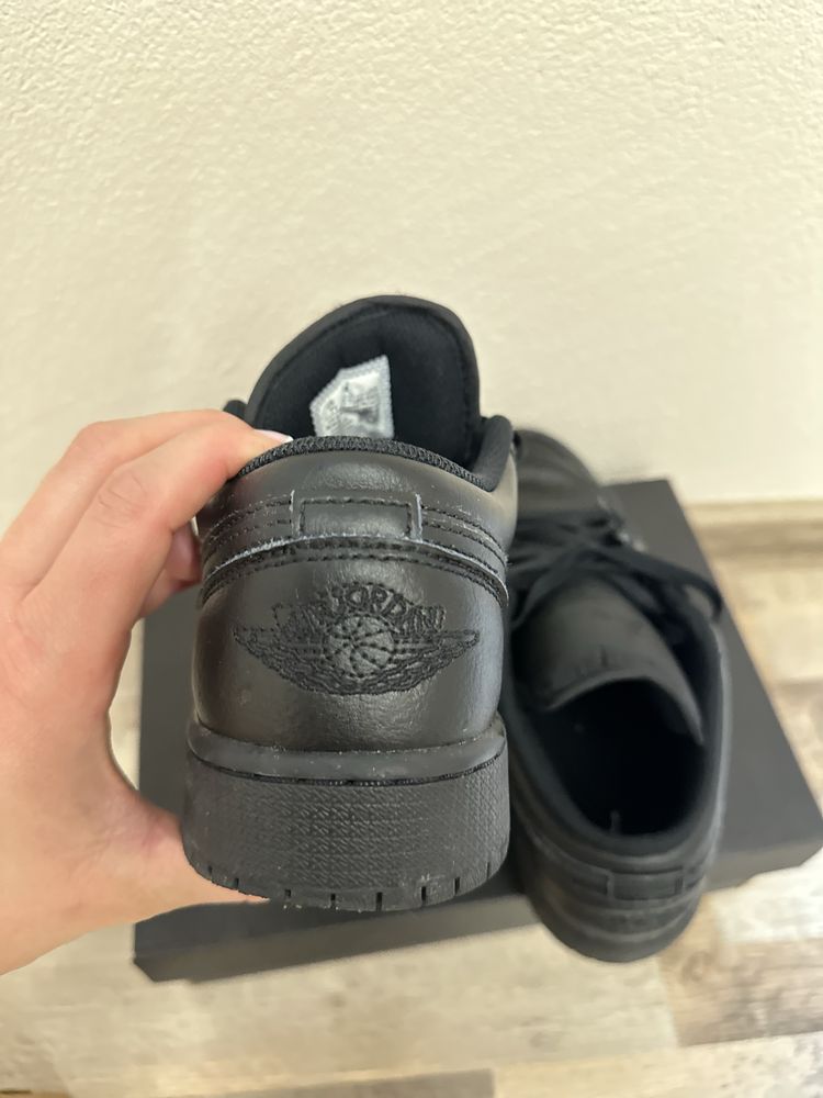 Air Jordan 1 Low