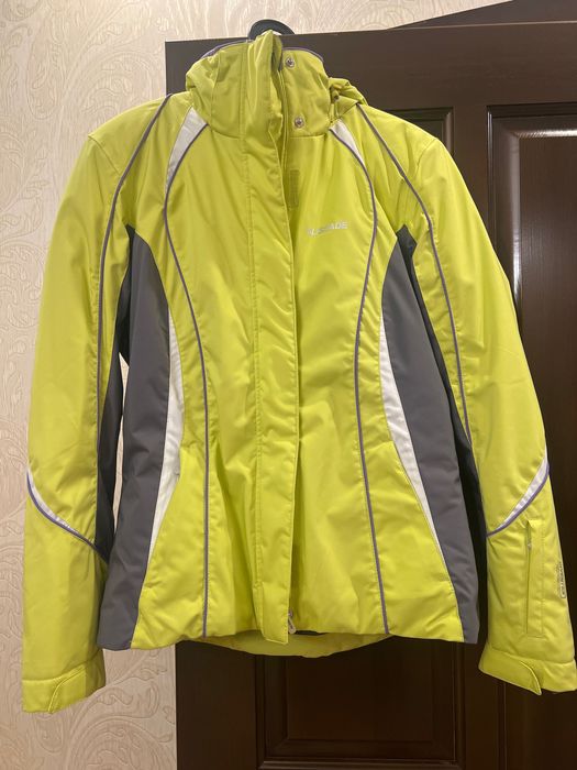 Горнолыжный костюм женский